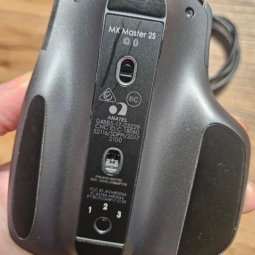Logitech MX Master 2S Wireless Mouse Graphite with Receiver Ergonomic 910-005131